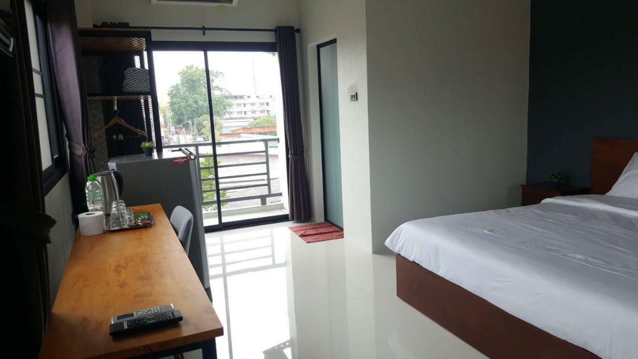 Dd Modern House Aparthotel Surat Thani Exterior foto